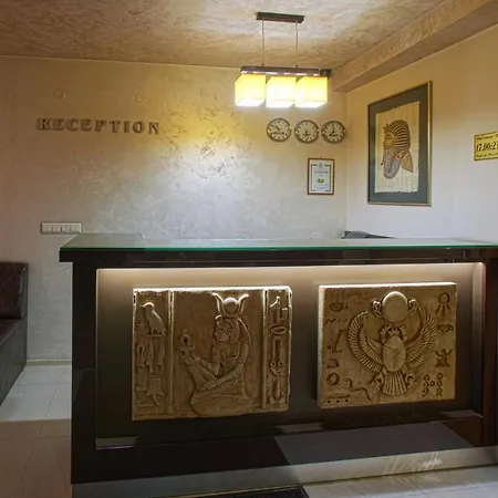 Luxor Szálloda 2*